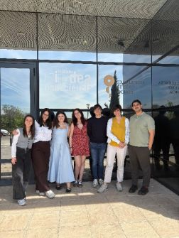 Group picture at IMDEA Nanociencia (2026)